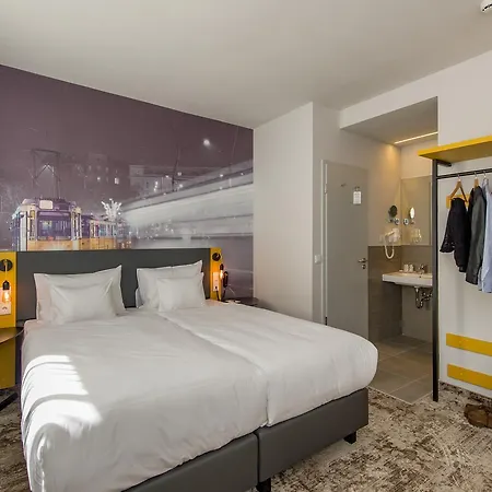 Three Corners Anna Budapest