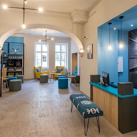 Three Corners Anna Hotel