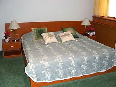 Three Corners Anna Otel