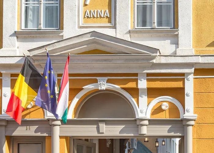 מלון Three Corners Anna