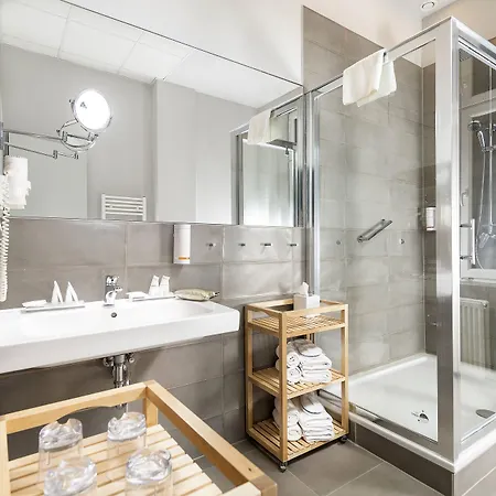 Three Corners Anna 3*