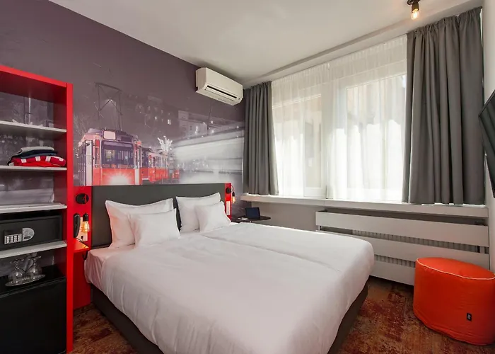 Three Corners Anna Hotel